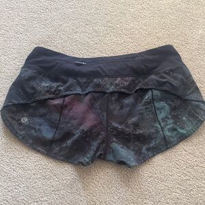 lululemon athletica Women's Black and Blue Athletic Shorts